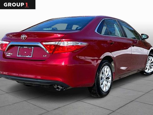 Used 2017 Toyota Camry LE image 13