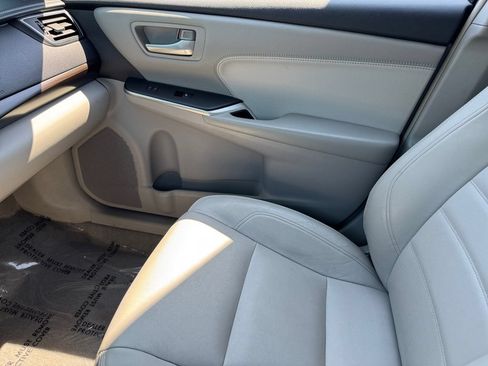 Certified 2016 Toyota Camry XLE FWD image 30