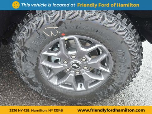 New 2025 Ford Bronco Badlands image 8