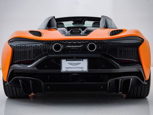 Used 2026 McLaren Artura Spider RWD image 11