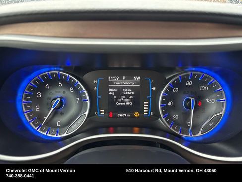 Used 2017 Chrysler Pacifica Touring-L image 17