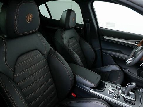 New 2025 Alfa Romeo Stelvio Sprint image 23