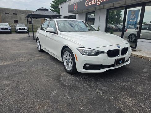 Used 2017 BMW 320i xDrive Sedan AWD/4WD image 29