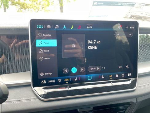 New 2025 Volkswagen Tiguan SE R-Line image 41