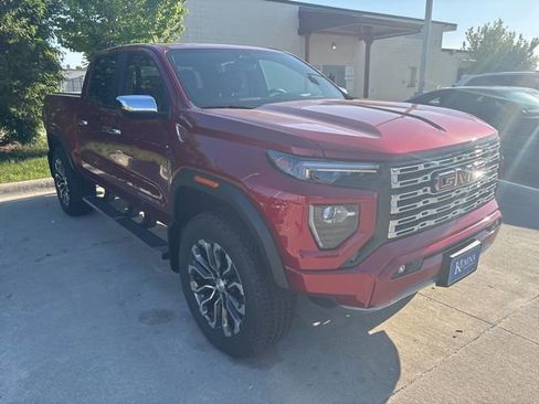 Used 2026 GMC Canyon Denali AWD/4WD image 1
