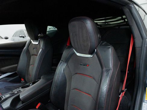 Used 2018 Chevrolet Camaro ZL1 RWD image 23