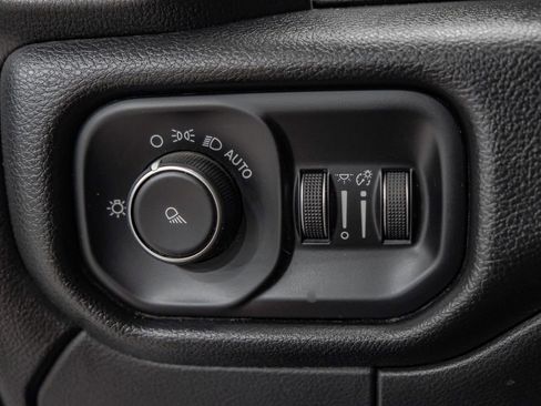 Used 2020 RAM 3500 Tradesman image 29