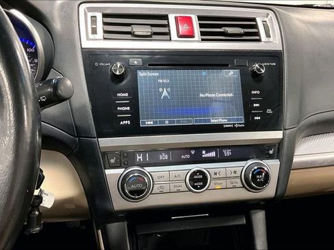 Used 2015 Subaru Outback 2.5i Premium image 4