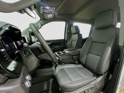 New 2026 GMC Sierra 1500 SLT image 25