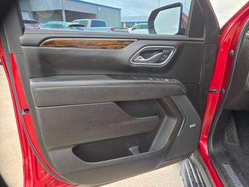 Used 2021 Chevrolet Tahoe Premier RWD image 12