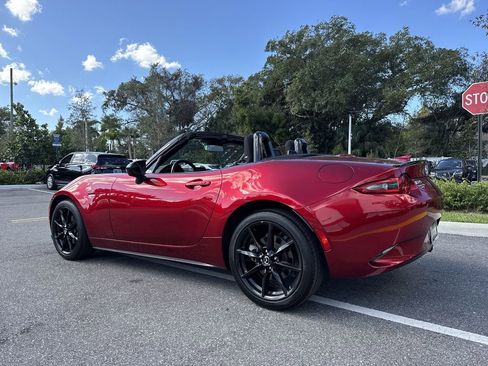 Used 2021 MAZDA MX-5 Miata Club image 27