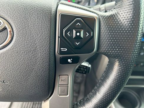 Used 2023 Toyota 4Runner Limited AWD/4WD image 13