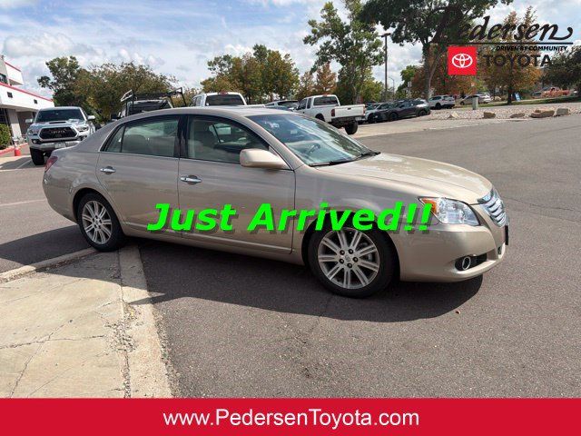 Used 2009 Toyota Avalon Limited FWD image 1