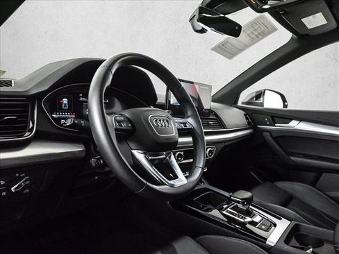 Used 2025 Audi Q5 2.0T Premium image 10