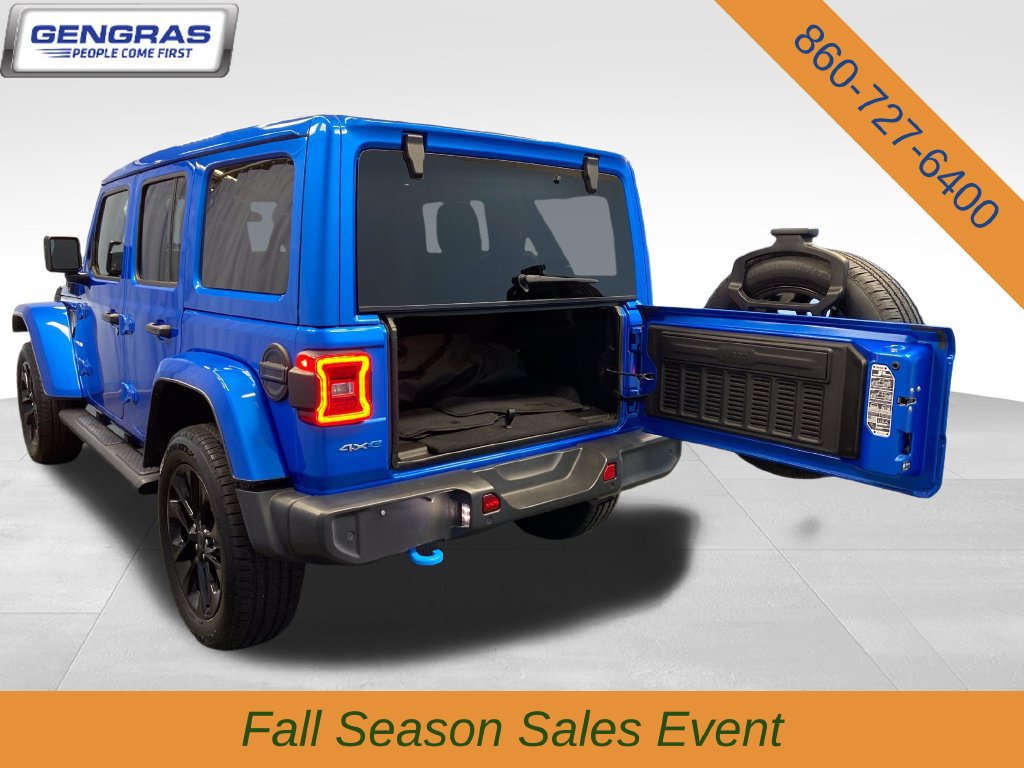 Used 2024 Jeep Wrangler Unlimited Sahara w/ Safety Group AWD/4WD image 33