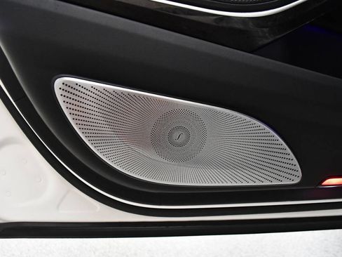 Used 2015 Mercedes-Benz S 63 AMG 4MATIC Sedan image 25