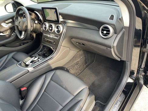 Used 2017 Mercedes-Benz GLC 300 4MATIC image 47