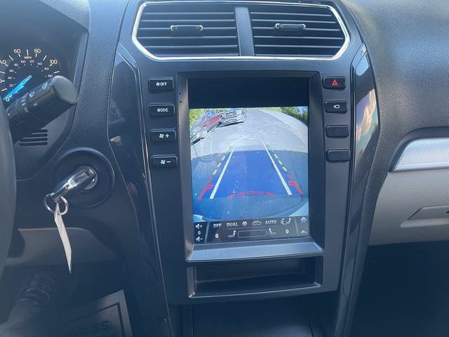Used 2018 Ford Explorer 4WD image 13