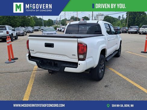 Used 2023 Toyota Tacoma SR5 AWD/4WD image 5