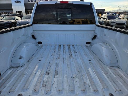 Used 2023 Ford F150 Lariat w/ Trailer Tow Package image 33