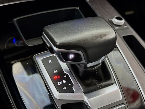 Used 2022 Audi Q5 e Premium Plus w/ Premium Plus Package image 20