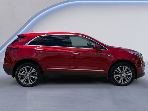 Used 2026 Cadillac XT5 Premium Luxury w/ Driver Assist Package AWD/4WD image 2