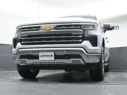 New 2026 Chevrolet Silverado 1500 LTZ w/ Z71 Off-Road Package AWD/4WD image 7