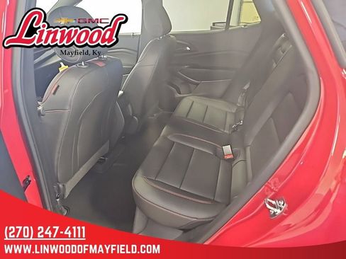 New 2026 Chevrolet Trax RS w/ Sunroof Package FWD image 12