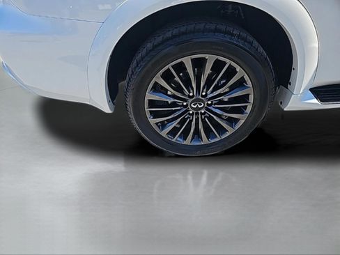 Used 2024 INFINITI QX80 Sensory w/ Cargo Package image 14