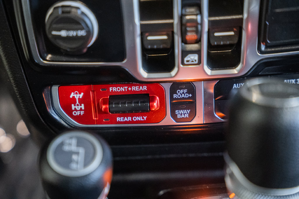 Certified 2021 Jeep Gladiator Rubicon w/ LED Lighting Group AWD/4WD image 24