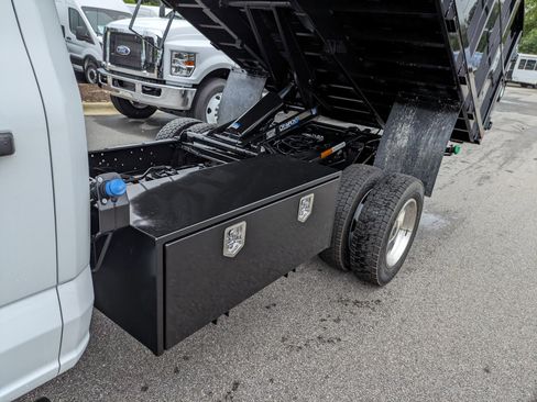 New 2025 Ford F550 4x4 Crew Cab Super Duty w/ XL Chrome Package image 32