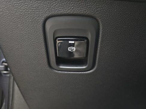 Used 2024 Maserati Grecale GT AWD/4WD image 38