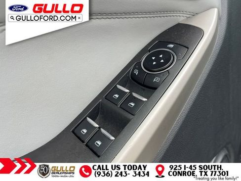 Used 2023 Ford Explorer XLT w/ Equipment Group 202A AWD/4WD image 21