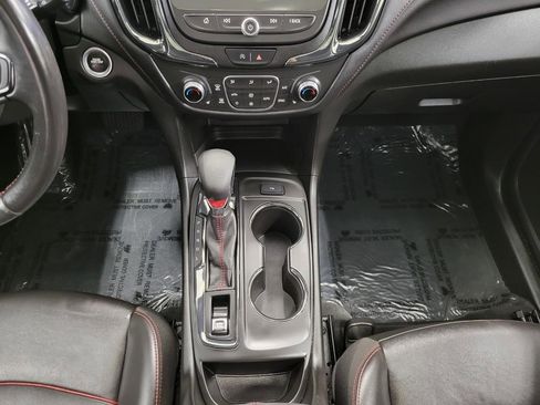 Used 2022 Chevrolet Equinox RS w/ RS Leather Package image 16