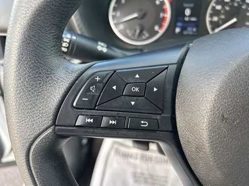 Used 2024 Nissan Sentra S image 17