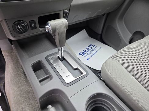Used 2018 Nissan Frontier SV AWD/4WD image 11
