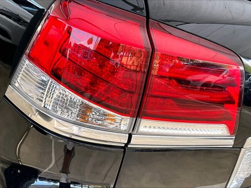 Used 2015 Lexus LX 570 4WD image 29