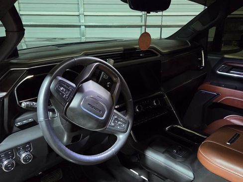 Used 2025 GMC Sierra 2500 Denali Ultimate AWD/4WD image 31