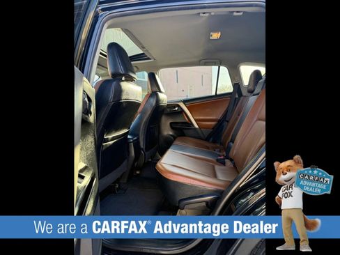 Used 2018 Toyota RAV4 Limited image 23