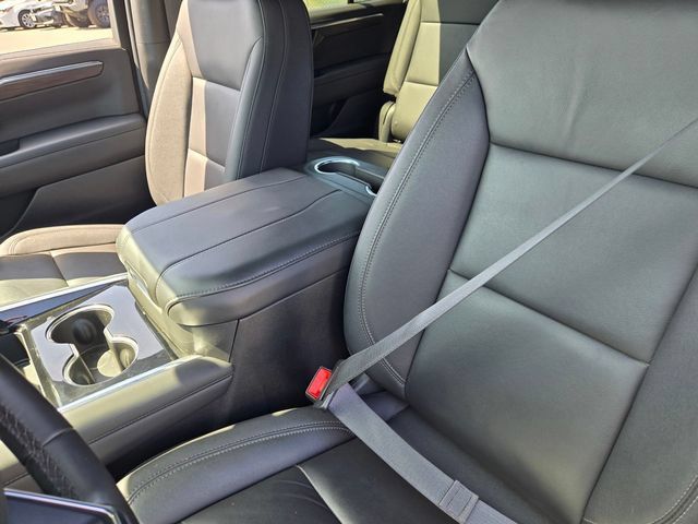 Used 2026 Chevrolet Tahoe LT w/ LPO, Dark Essentials Package RWD image 11