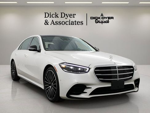 Used 2022 Mercedes-Benz S 500 4MATIC image 8