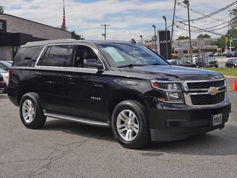Used 2018 Chevrolet Tahoe LT AWD/4WD image 2