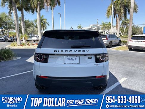 Used 2016 Land Rover Discovery Sport HSE AWD/4WD image 8
