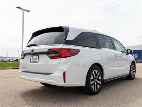 Used 2024 Honda Odyssey EX-L image 7