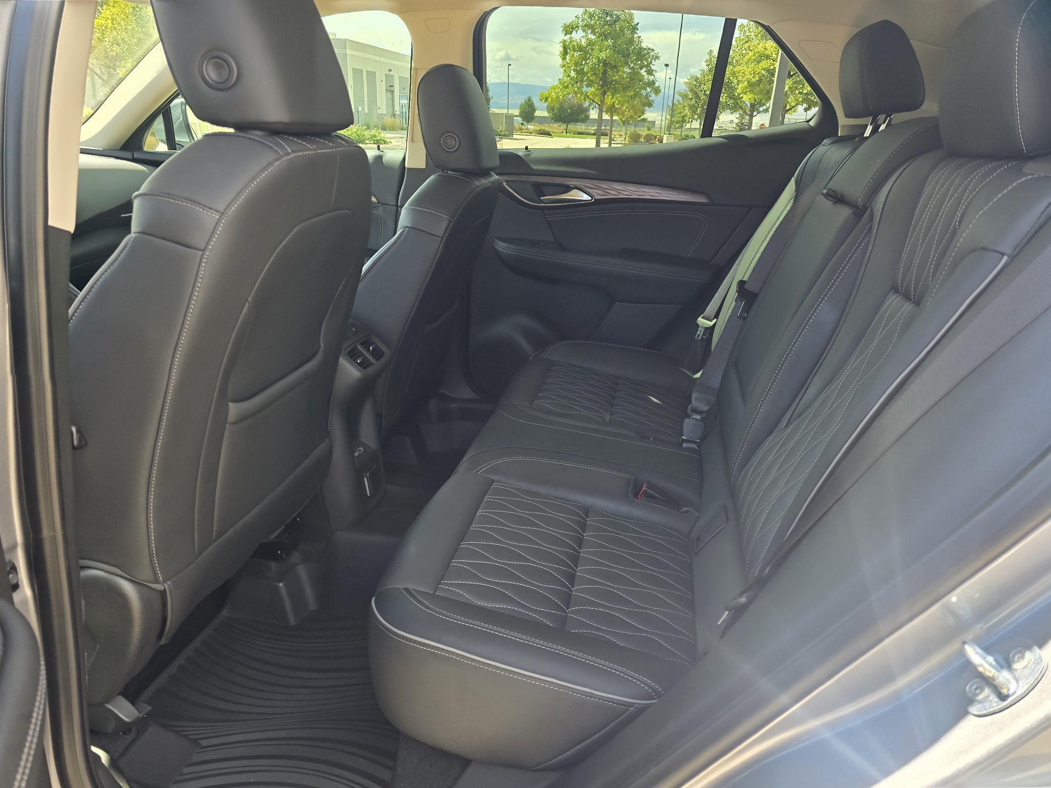 Used 2021 Buick Envision Avenir FWD image 14