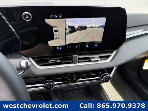 New 2026 Chevrolet Equinox LT w/ Midnight Edition AWD/4WD image 19