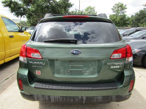 Used 2014 Subaru Outback 2.5i Limited AWD/4WD image 3