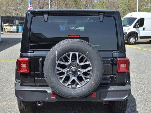 New 2025 Jeep Wrangler Sahara image 7