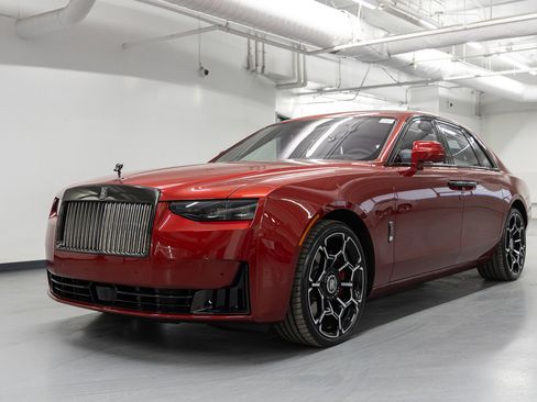 Used 2025 Rolls-Royce Ghost Black Badge image 2