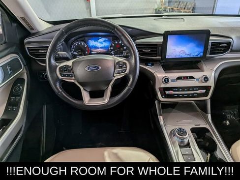 Used 2022 Ford Explorer XLT w/ Equipment Group 202A image 25